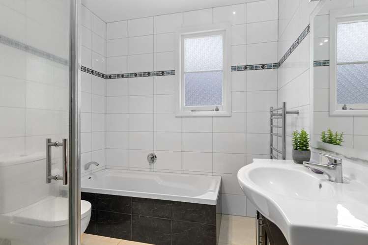 4 Bristol Square Lower Hutt_14