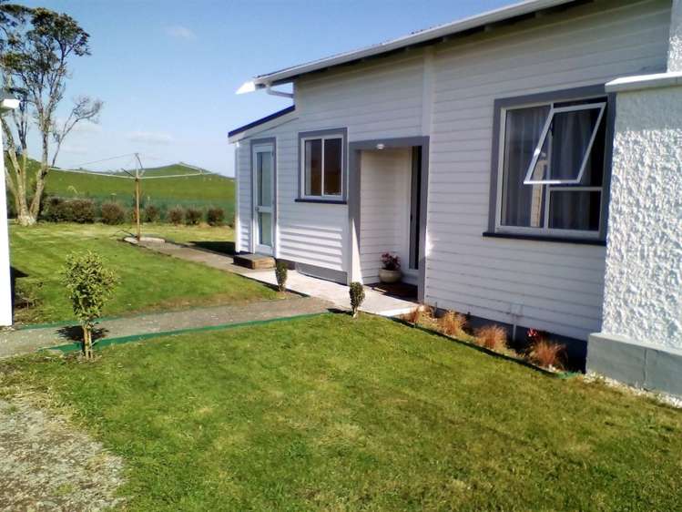 7506 South Road Okato_17