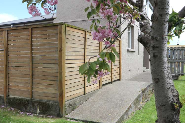 327 North Road Waikiwi_29