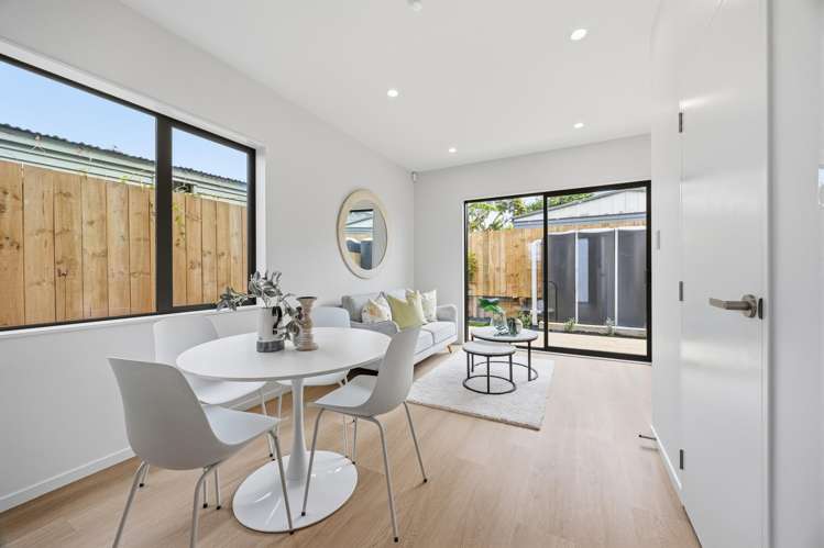 1/4 Blossom Lane Manurewa_6