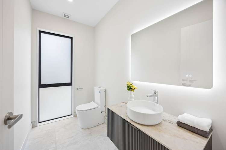 12 Kingsview Road Mt Eden_23