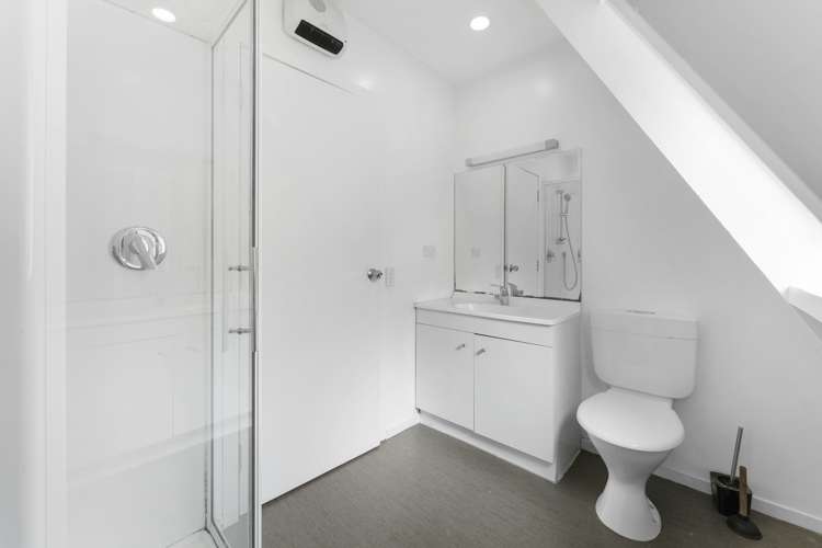 40 Avalon Crescent Fernhill/Sunshine Bay_12