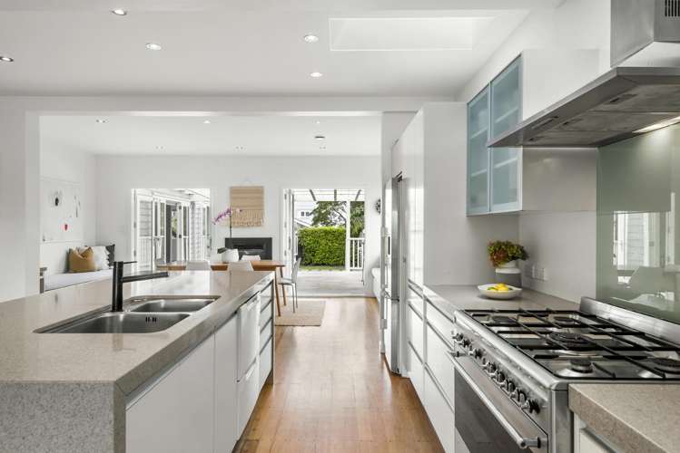 165 Vauxhall Road Narrow Neck_10