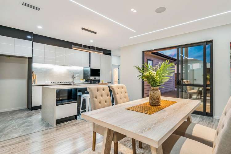 73 Koromeke Street Flat Bush_8