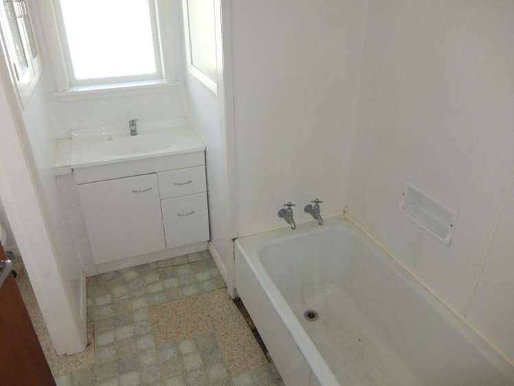 10 Seddon Street Takaro_11