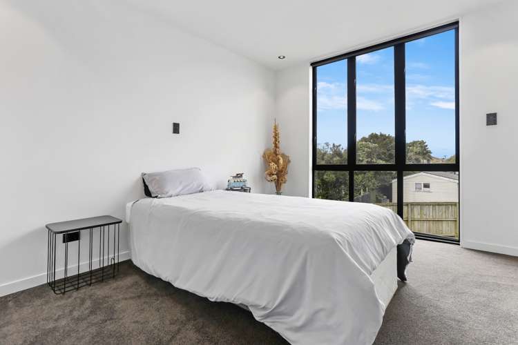 11a Norma Avenue Te Atatu South_12