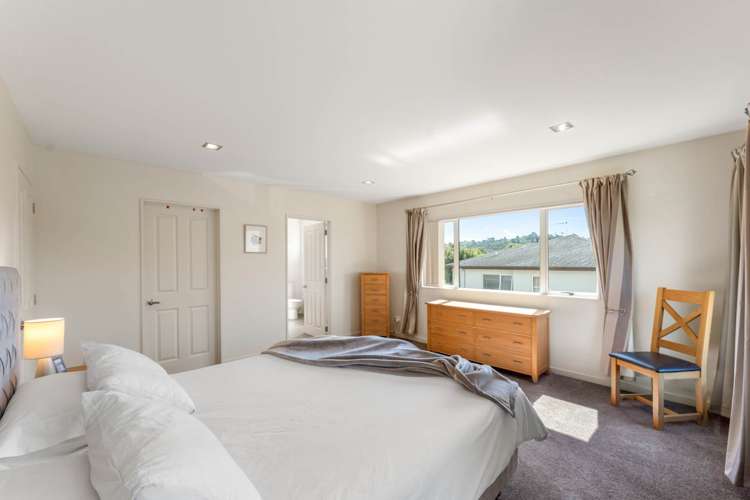 42 Newbury Place Schnapper Rock_13