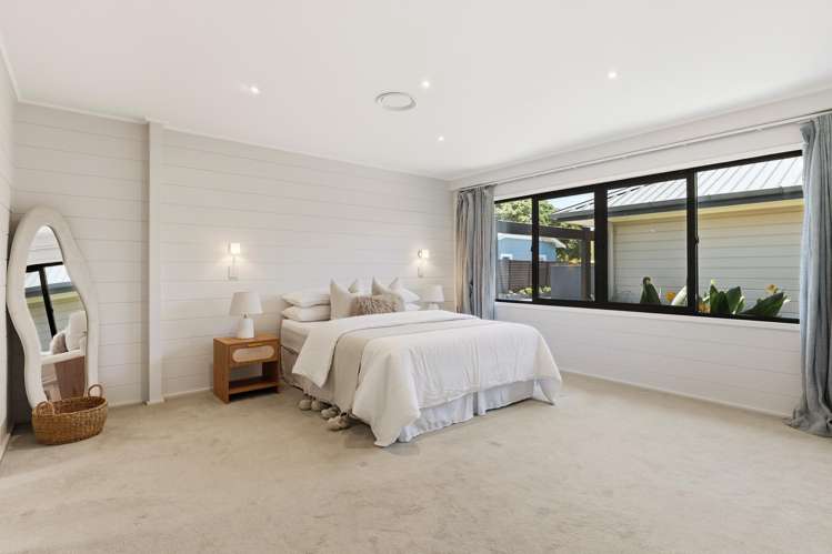 2A Lloyd George Road Wainui_17