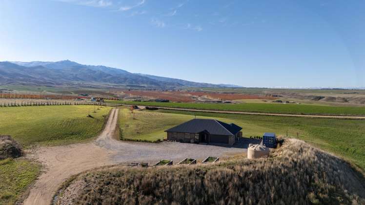 4 Skeena Way Waikerikeri_24