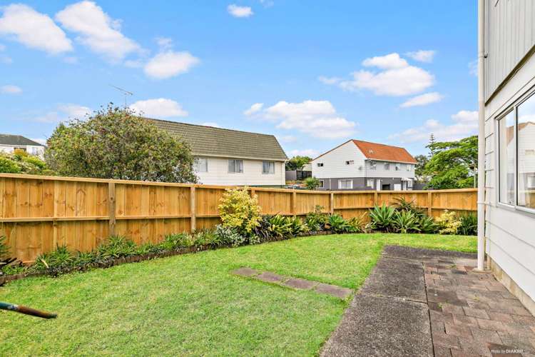 70 Kohekohe Street New Lynn_11