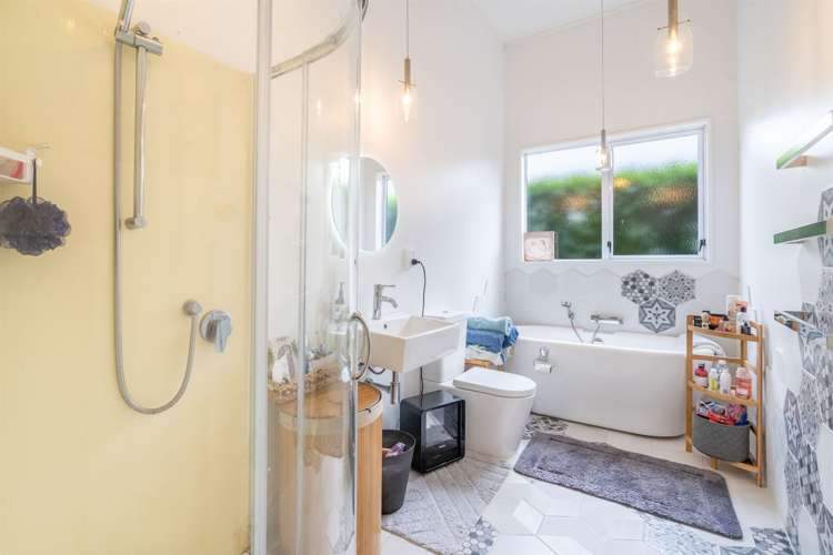 90 Thames Street Avenal_11