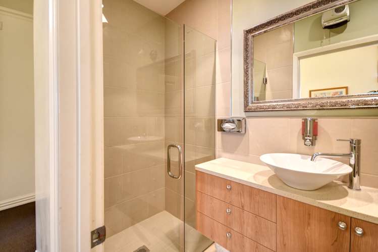 7/81 Moray Place Dunedin Central_5