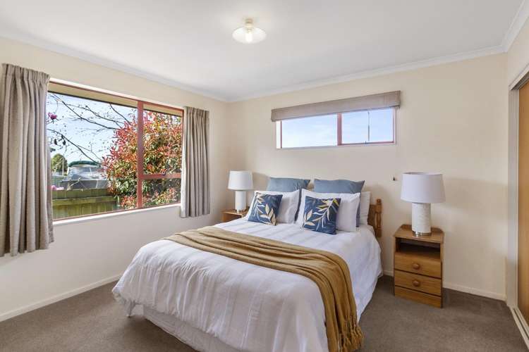 49 Pages Road Marchwiel_8