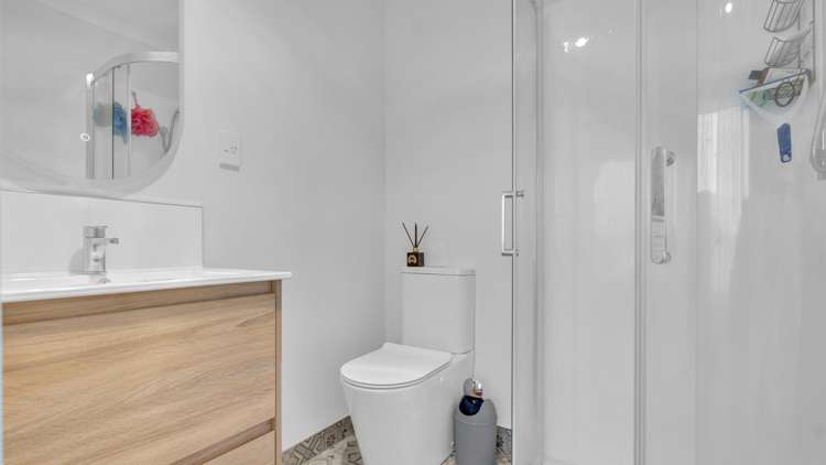 62 Oriana Crescent Hornby_9