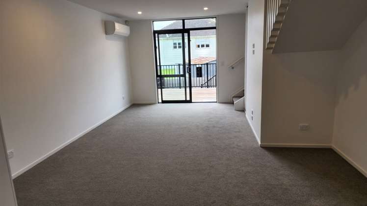 7b Reg Pearce Way Glen Innes_1