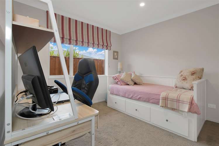 24 Pegasus Main Street Pegasus_21