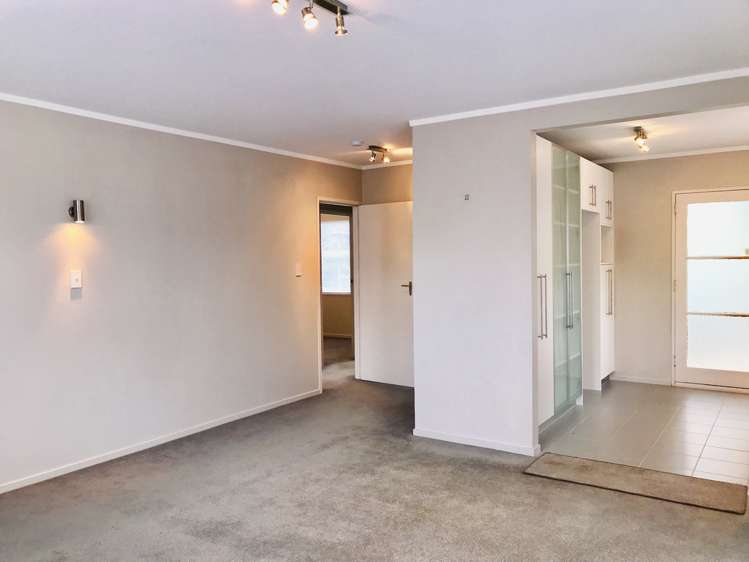 1/58 Clonbern Road Remuera_2