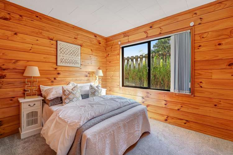 16 Noeleen Street Glenfield_12