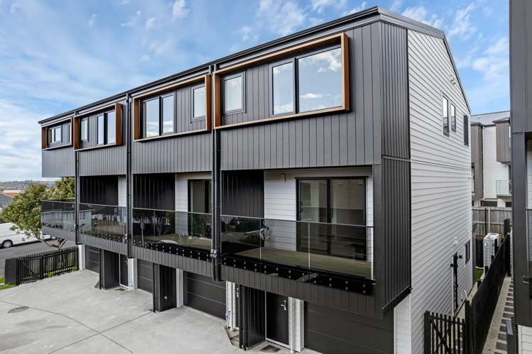 7/53 Court Crescent_1