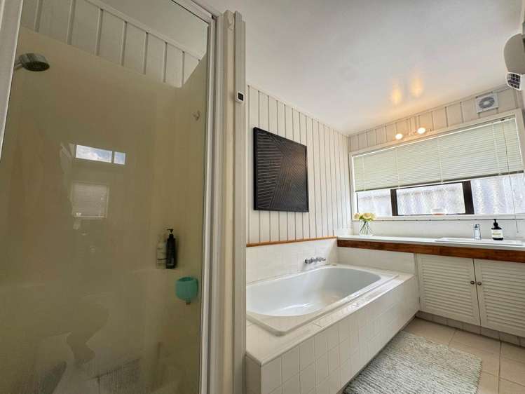 8B Himalaya Crescent Lynfield_10