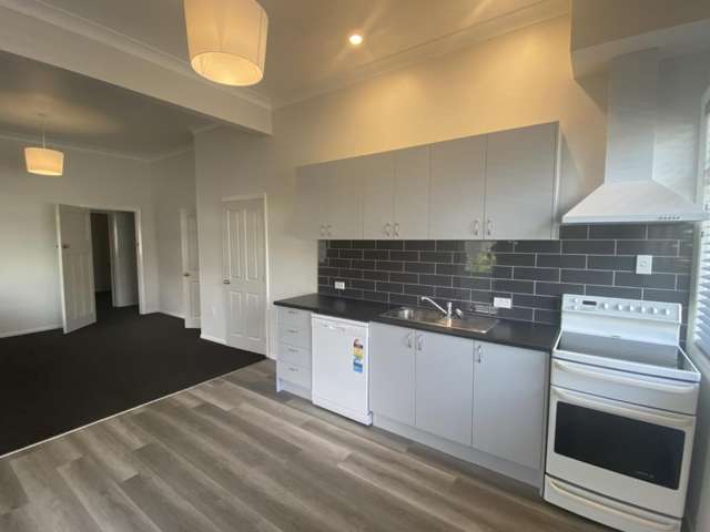 1/21 Broadway 10728_1