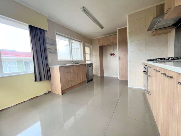 1/98 Te Atatu Road Te Atatu South_4