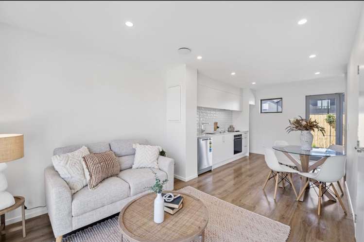 2/79 Harrow Street Phillipstown_2