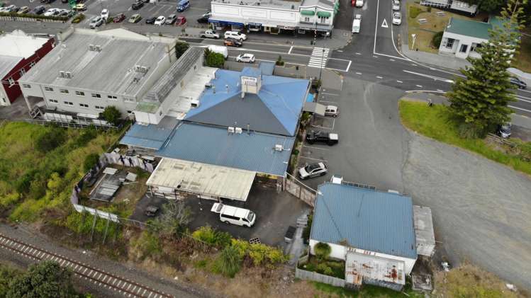 30 Commercial Road Helensville_10