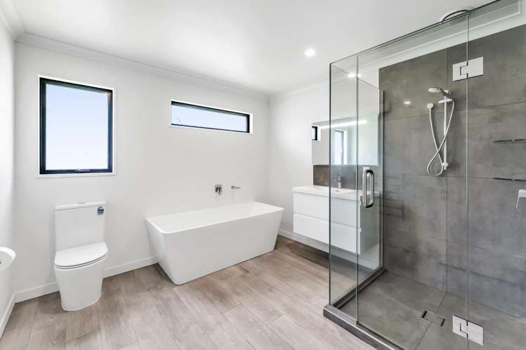 54 Brook Street Southbridge_17