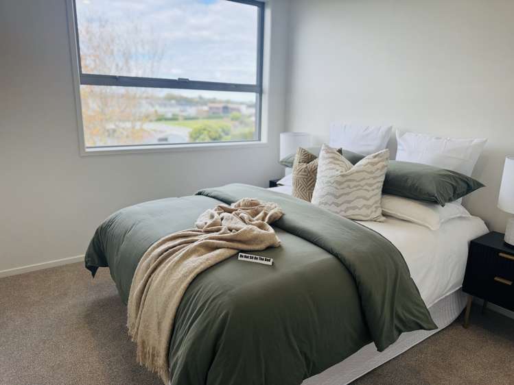 75 Costa Viva Crescent Karaka_9