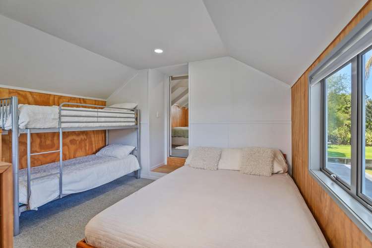 18B Captain Cook Road_4