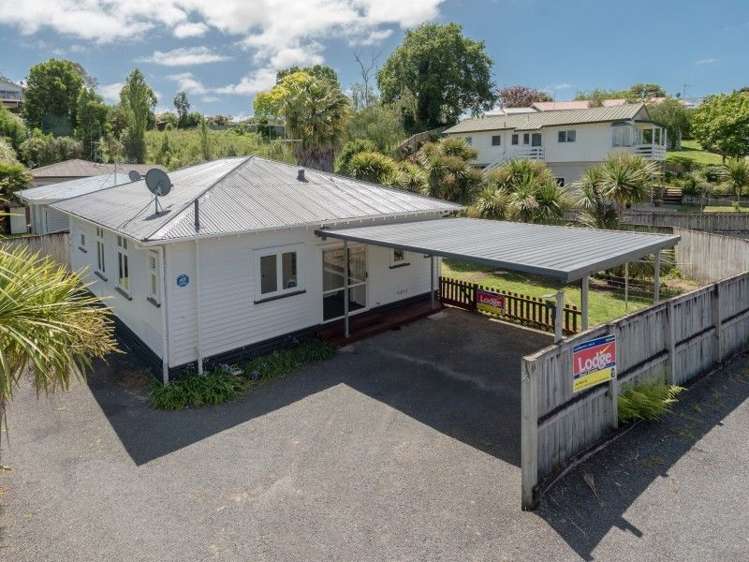 16 Johnson Street Dinsdale_15