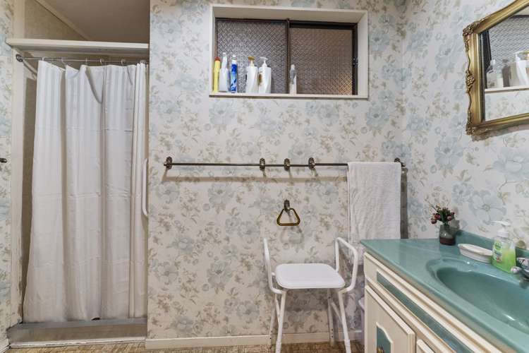 81 Norfolk Crescent Otaki Beach_10