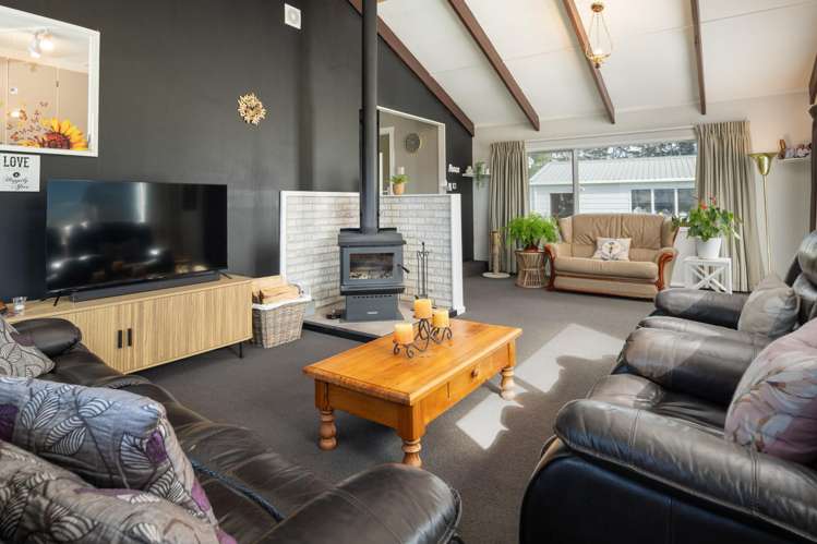 22 Saltwater Lane Wairau Valley_16