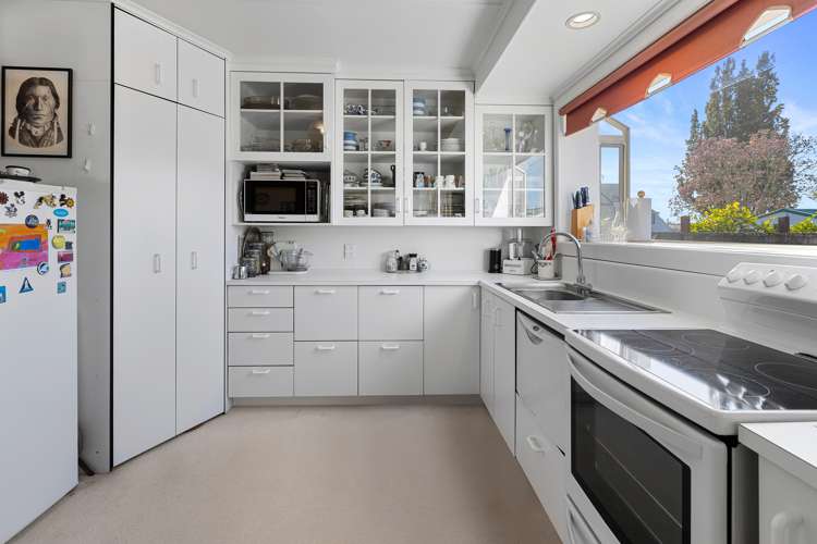 12 Henderson Crescent Parkvale_8