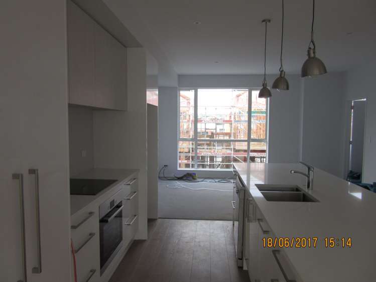 17 Watermill Lane Silverdale_2