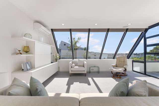 2/10 Auckland Road Saint Heliers_2