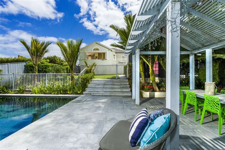 35 Ewen Alison Avenue Devonport_13