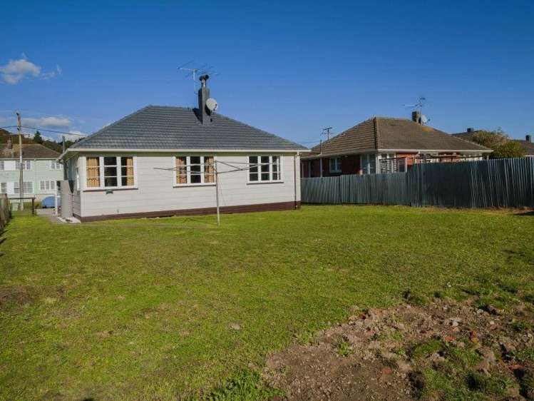 9 Farmer Crescent Taita_7