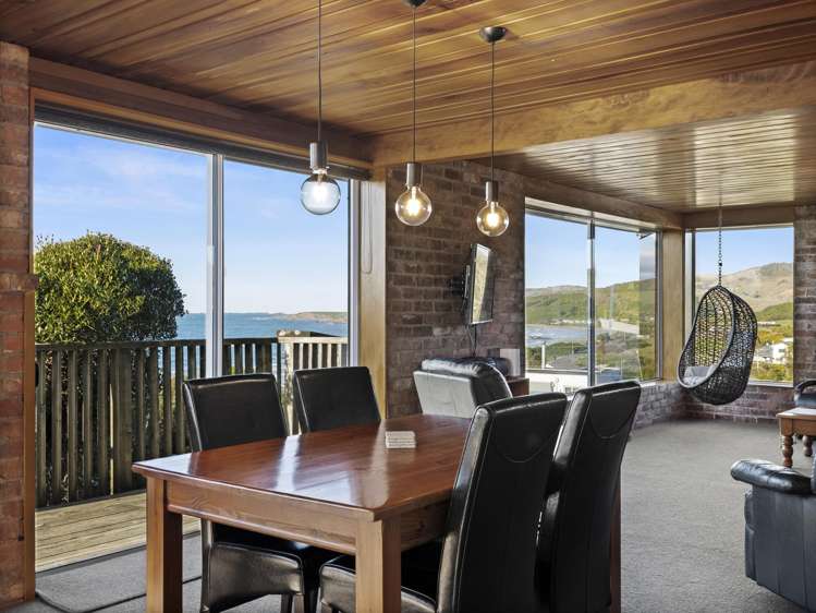 11 Rata Street Kaka Point_11