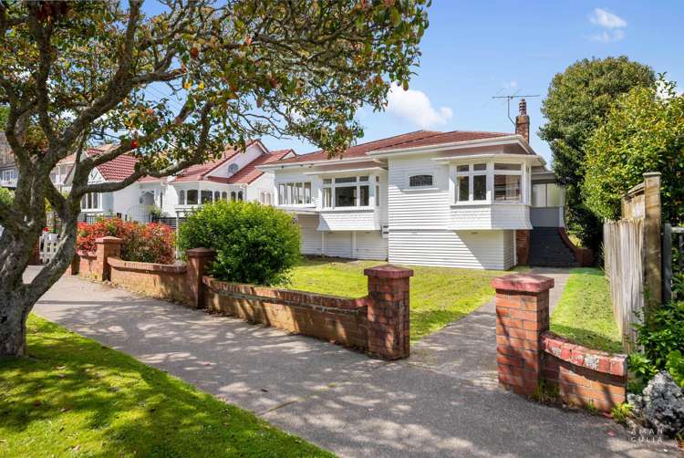 7 Warborough Avenue Epsom_2