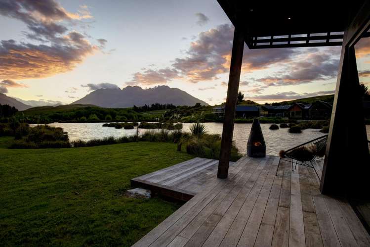 18 and 20 Woolshed Road Jacks Point_9