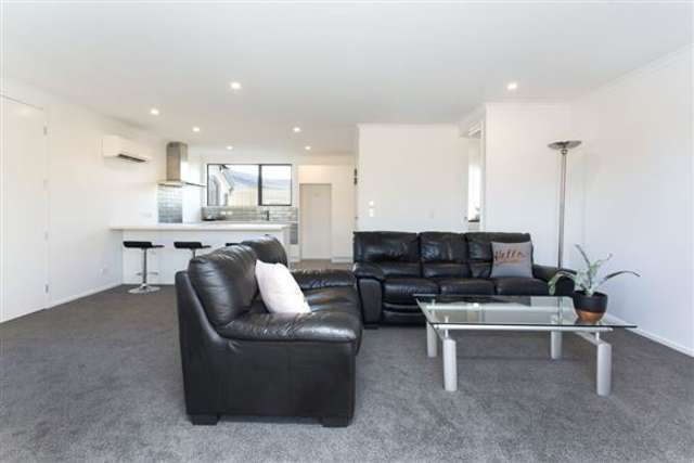 68b Travis Road Burwood_3