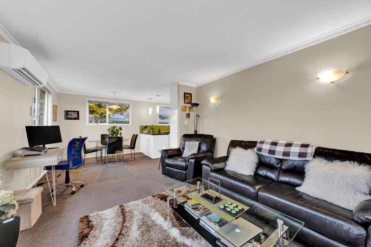 2/122 Cavendish Road Casebrook_6