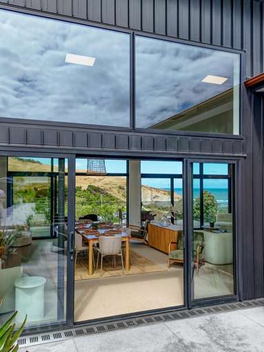 12A Mowhanau Drive_4