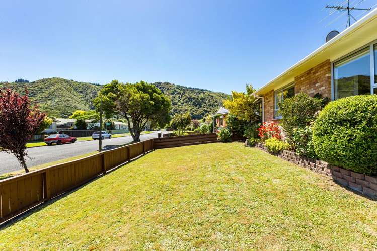 8 Tacoma Drive Totara Park_23