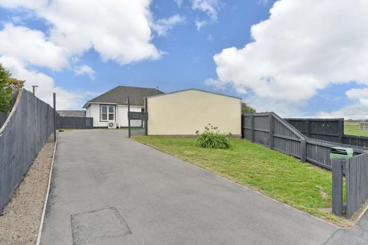 81 Rowan Avenue Aranui_16