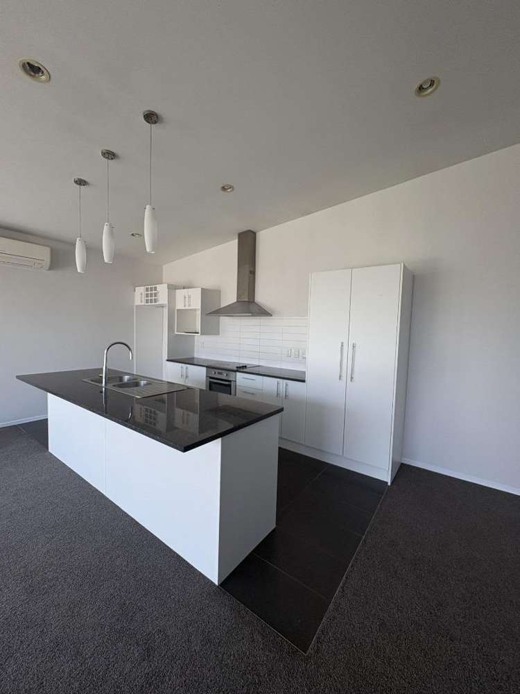 26 Pebble Beach Boulevard 11601_1