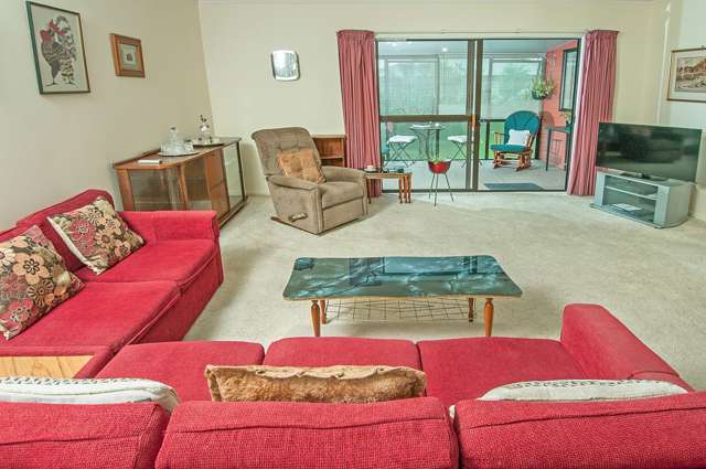 4a Vodanovich Road Te Atatu South_2