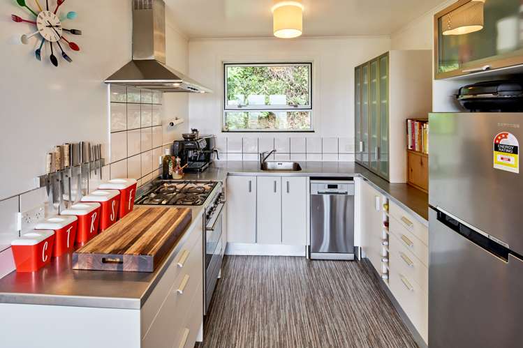 16 Voltaire Street Karori_7